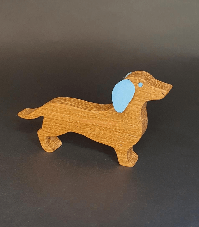 Teckel décoratif en bois et cuir bleu clair 