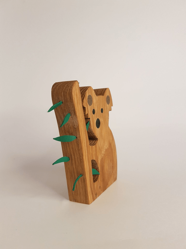 Koala décoratif en bois de chêne