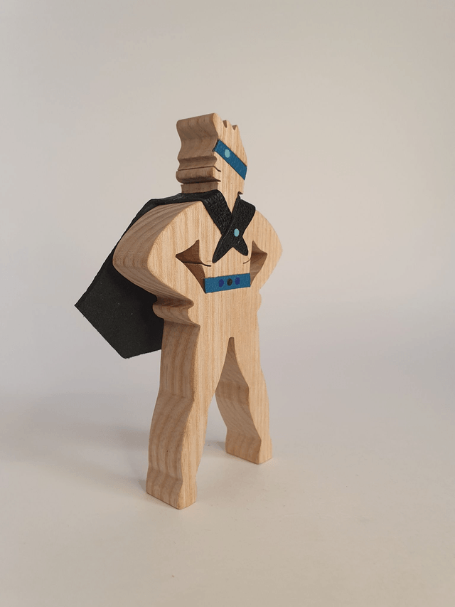 Super-Héros décoratif en bois de frêne et cuir Bleu