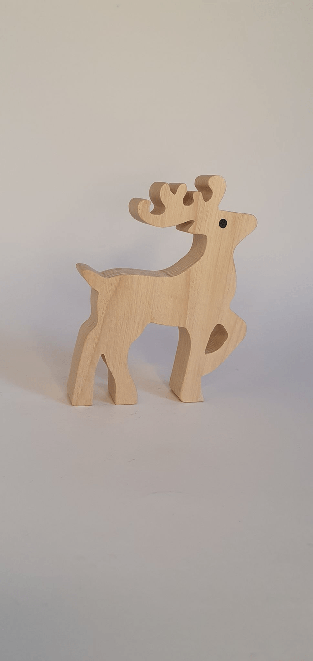 Renne décoratif en bois de frêne