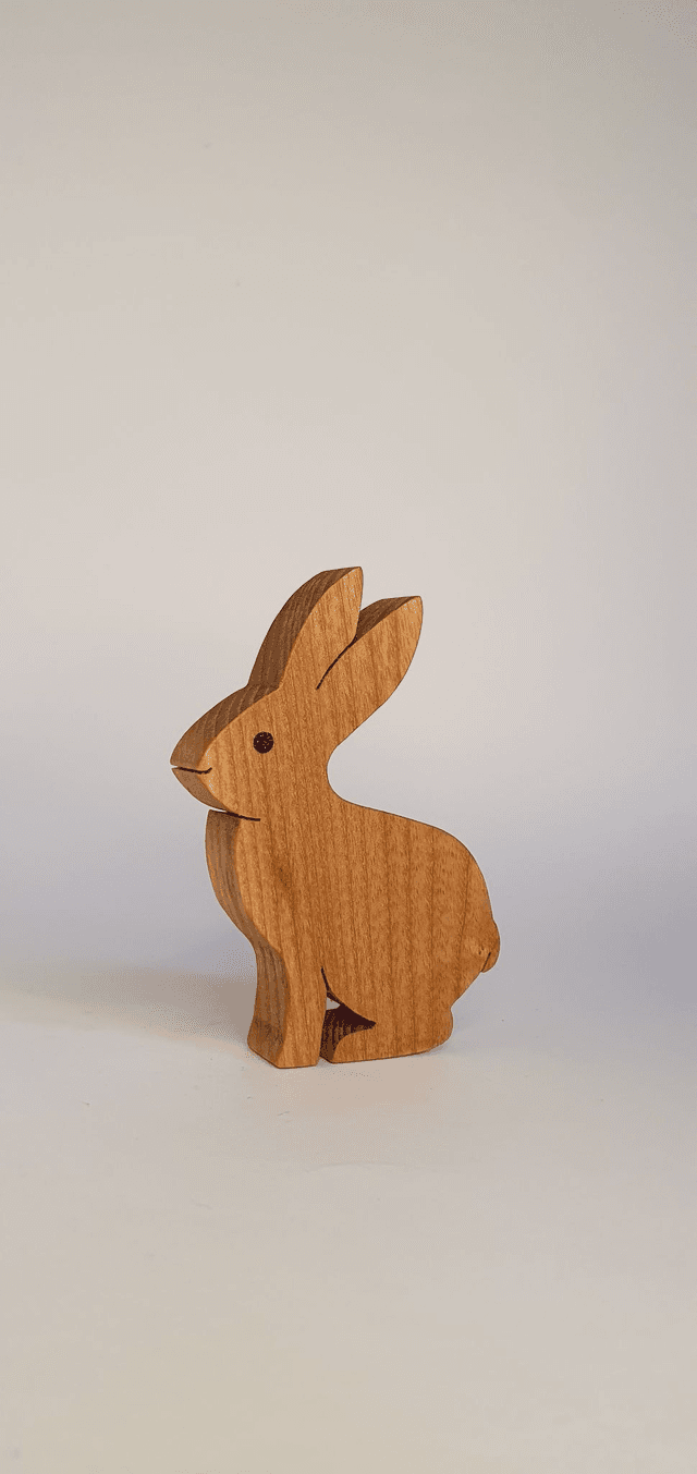 Lapin décoratif en bois de frêne et cuir bleu